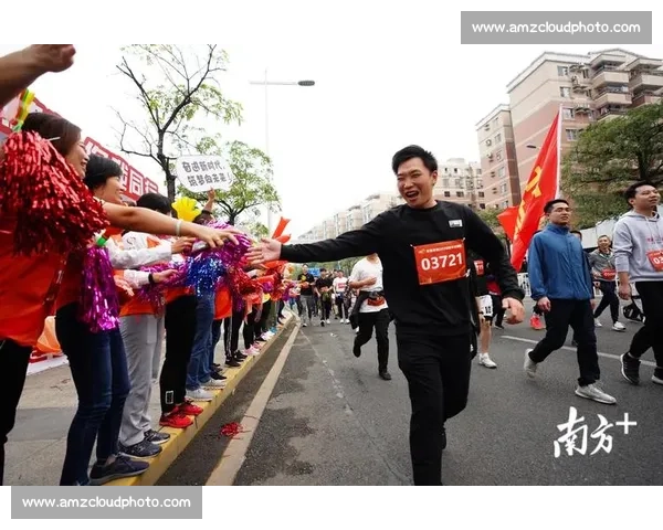 盲人参与激烈竞赛展现惊人毅力和团队合作精神的视频记录
